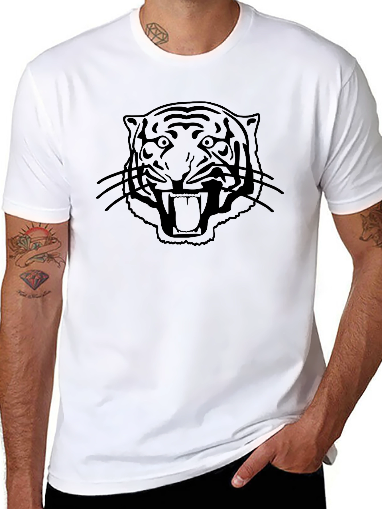 Bold Tiger Graphic Tee - Black