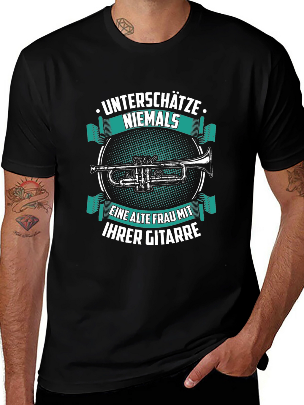 Trumpet Graphic Tee - Unterschatze Niemals