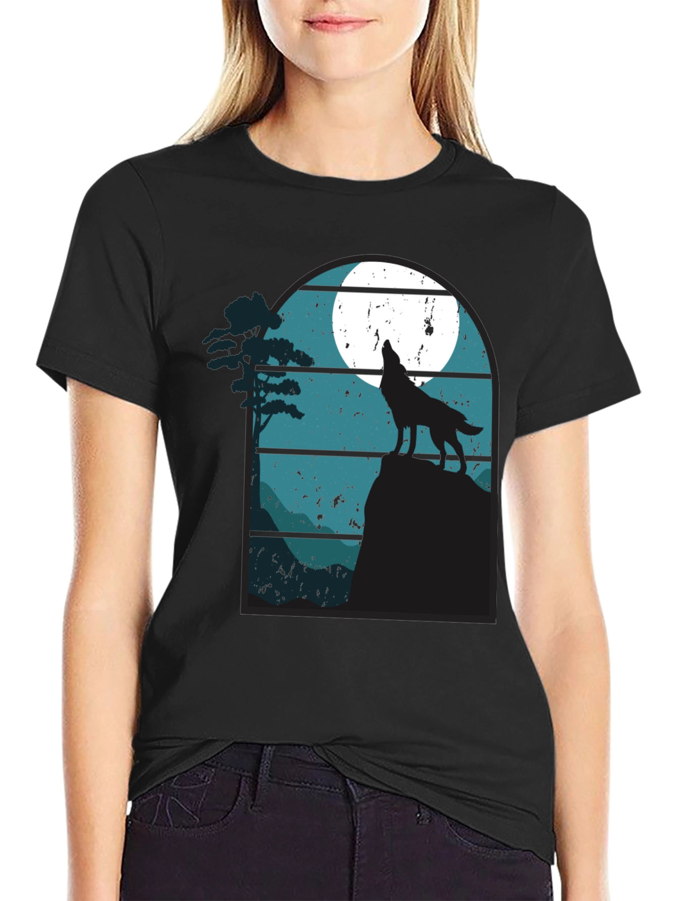 Wolf Howling at Moon Graphic T-Shirt